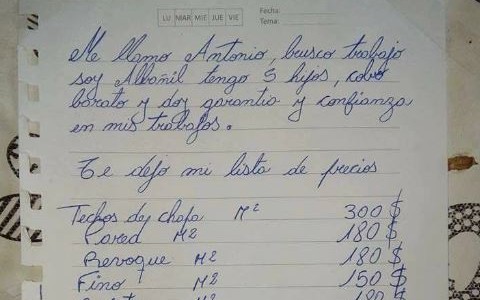 Se quedó sin trabajo y escribió una lista con todo lo que sabe hacer que se viralizó en las redes