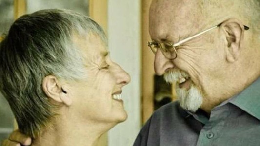 La broma de una mujer después de muerta para su marido que se volvió viral