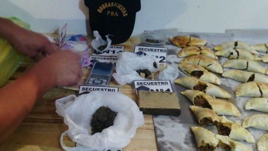 Vendía marihuana por delivery y usaba como pantalla una rotisería