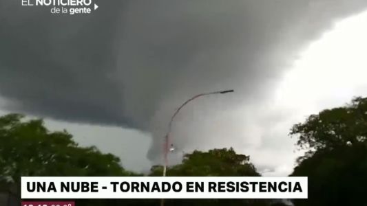 Una nube tornado en Resistencia
