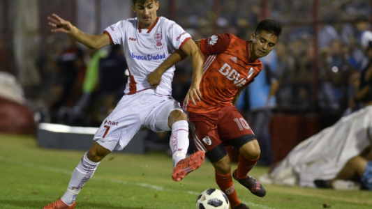River perdió ante Huracán y se aleja de la punta