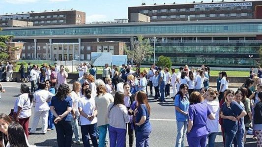 Paro, caravana y corte contra los despidos en el Hospital Posadas