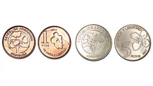 Ya circulan las nuevas monedas de 1 y 5 pesos