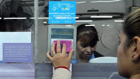 Ya rigen los aumentos en transporte, luz, prepagas y peajes