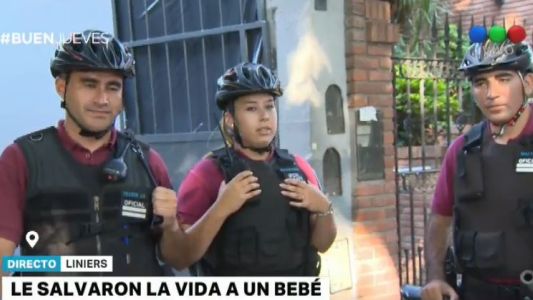 Bicipolicías le salvaron la vida a una beba