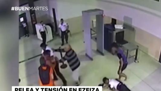 Video: brutal pelea en Ezeiza entre tres turistas y efectivos de la Policía de Seguridad Aeroportuaria