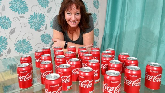 Una mujer consumió 30 latas de Coca-Cola al día durante 20 años y ésto fue lo que le sucedió