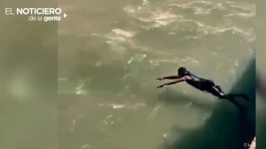 Video: dramático rescate en el canal Guaymallén