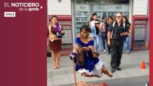 El bastón mágico, un robot que abre puertas y el gato emocionado