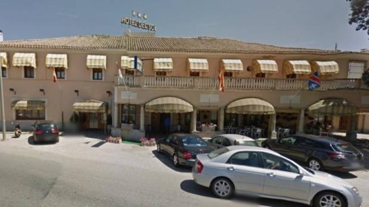 Echaron de una exposición comercial a una mujer con síndrome de down: "Puede asustar a la gente"