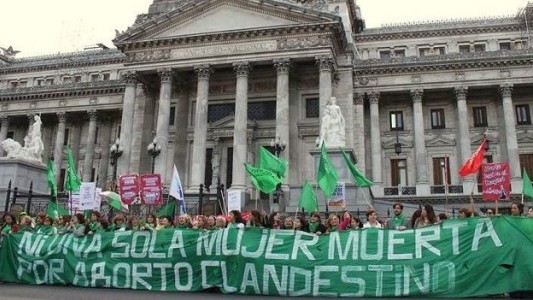 Luz verde y "libertad de conciencia" para debatir sobre el aborto en el Congreso