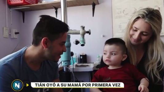 El conmovedor momento en que un nene de dos años escuchó a su mamá por primera vez