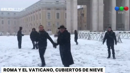 Roma y el Vaticano, cubiertos de nieve