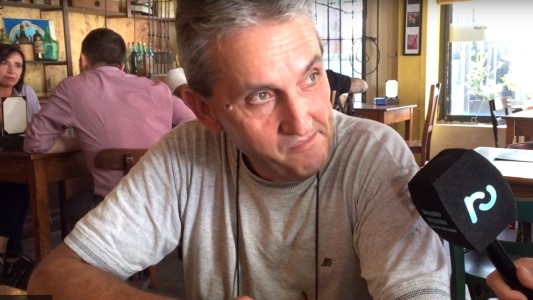 Santa Fe: un hombre asegura que un fantasma "le hizo dedo" y le quemó la alfombra de la camioneta