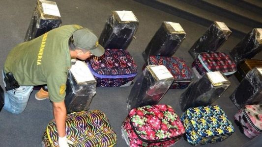 "Narcovalijas" en la embajada rusa: detuvieron al sindicado líder de la banda