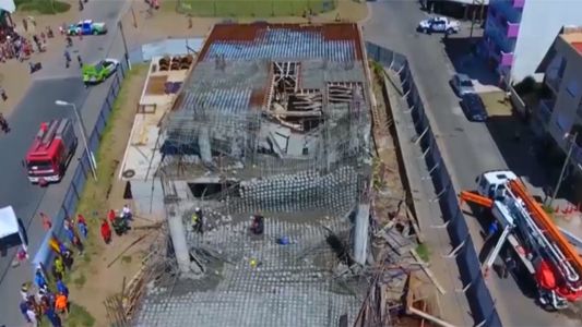 Se derrumbó un centro cultural en construcción en Santa Teresita: al menos cuatro muertos