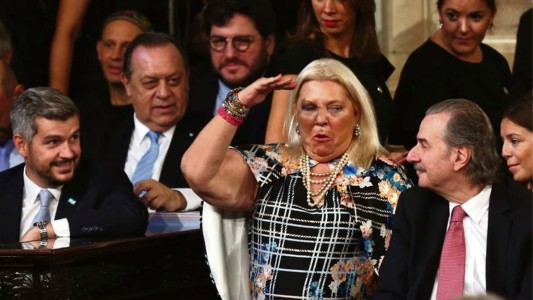 Carrió pidió una investigación judicial por las acusaciones de la policía brasileña sobre Arribas