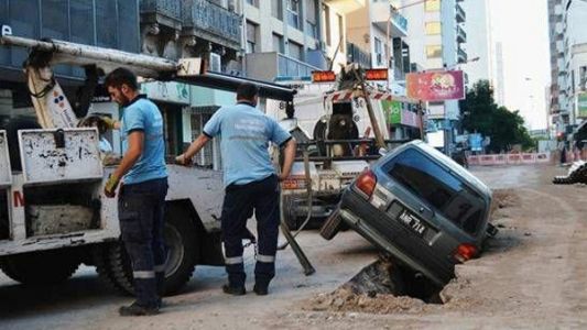 Conductora alcoholizada terminó con el auto dentro de una una zanja