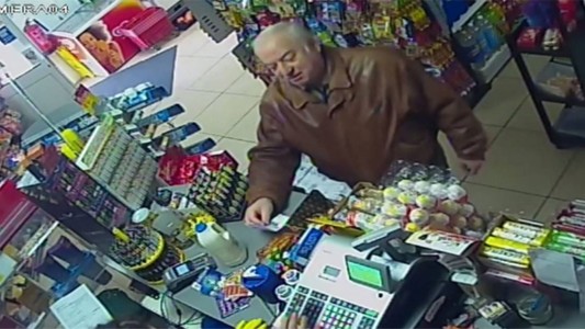 El exespía ruso Sergei Skripal y su hija fueron envenenados con un poderoso gas químico