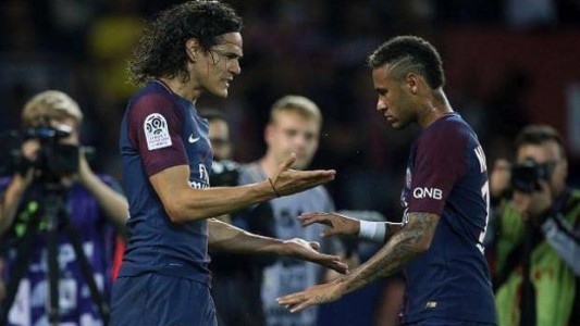 Crisis en PSG: Cavani quiere irse y Neymar pidió volver al Barcelona