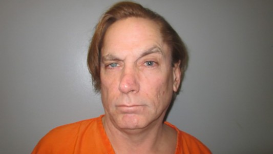 Detuvieron a un hombre tras intentar matar a una cucaracha