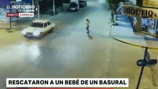 Bebé abandonado: video de cámara de seguridad