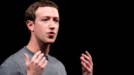 Mark Zuckerberg habló sobre el escándalo mundial de Facebook: "Cometimos errores"