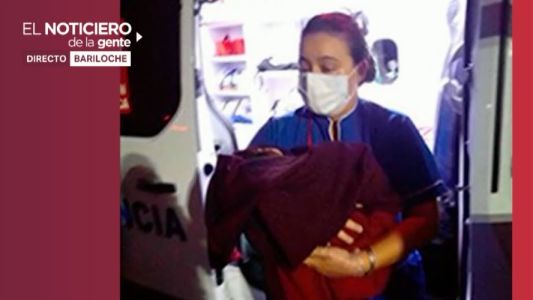 Médico argentino asistió un parto en pleno vuelo