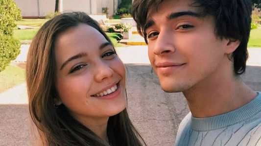 Enamoradísimos: la selfie de Julián Serrano y Malena Narvay en la cama