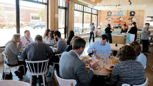 Restaurante solidario: "Pedimos a nuestros clientes que paguen lo que puedan"