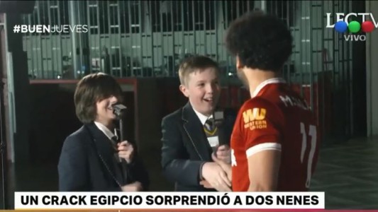 El crack egipcio Mohamed Salah y el Liverpool sorprendieron a varios niños