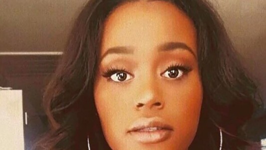 Una chica fue expulsada del equipo de voley de la universidad por publicar fotos "demasiados sexy"