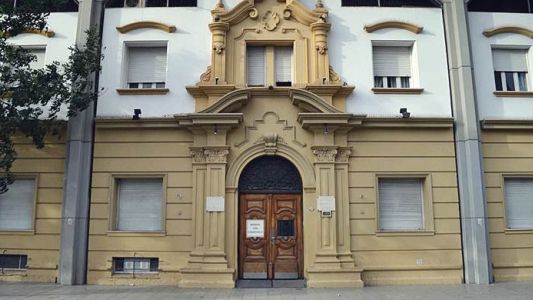 Detuvieron a un hombre por abandonar el cuerpo de una adolescente en un hospital