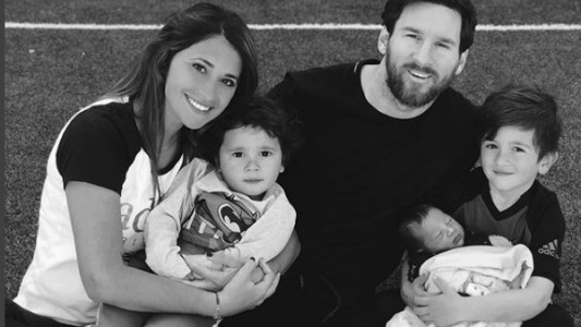 La selfie de Antonella Roccuzzo con Ciro, el tercer hijo de Lionel Messi