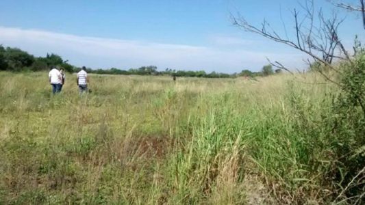 Encuentran los cadáveres de dos mujeres desnudas en un descampado en Chaco