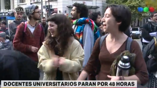 Docentes universitarios paran por 48 horas