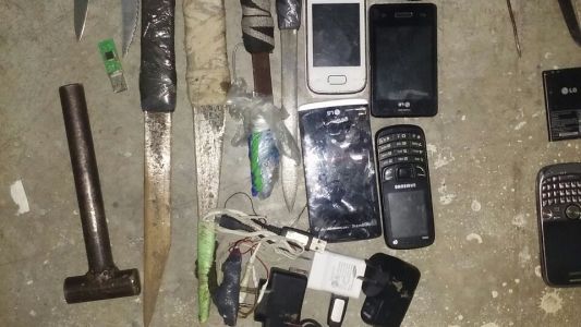 Incautaron más de 6 mil celulares y casi 4 mil facas en cárceles bonaerenses