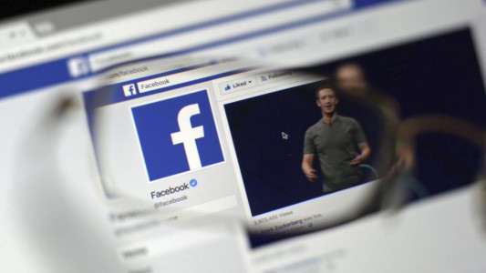 Facebook admite que recopila datos incluso de no usuarios
