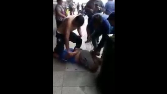 La Matanza: un ladrón quiso robar en un velatorio y terminó atado por los vecinos