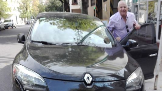 Estacionó en un lugar para discapacitados y le respondió: "Si querés vivir en un país justo, andate a Suiza"