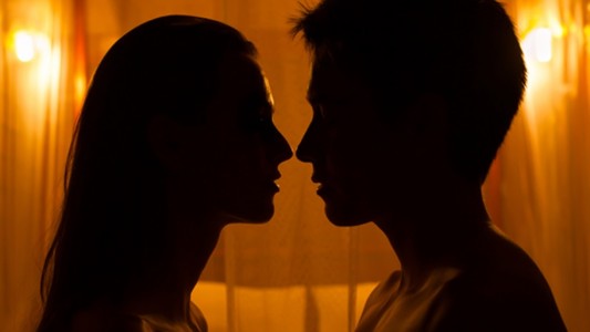 Baja cantidad de nacimientos en Taiwán: proponen cortes de luz para fomentar el sexo