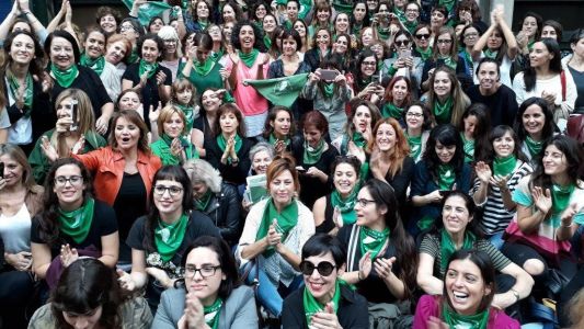 700 mujeres periodistas firmaron una carta abierta en apoyo a la despenalización del aborto