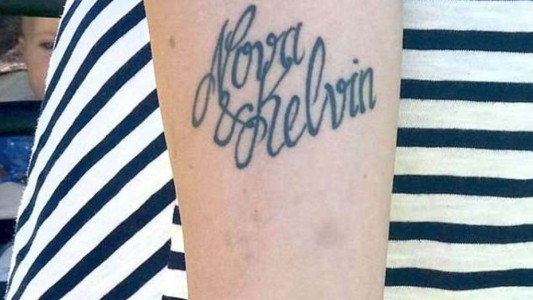 Un tatuaje mal escrito obligó a una madre a cambiarle el nombre a uno de sus hijos