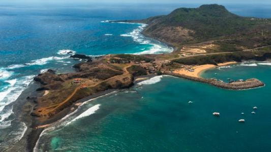 Dio a luz en la isla en donde están prohibidos los nacimientos