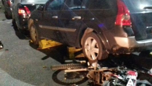 Una mujer persiguió y atropelló al motochorro que le robó el celular