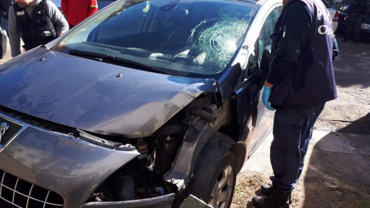 Encontraron el auto del conductor que atropelló a un grupo de jóvenes tras una pelea en un boliche