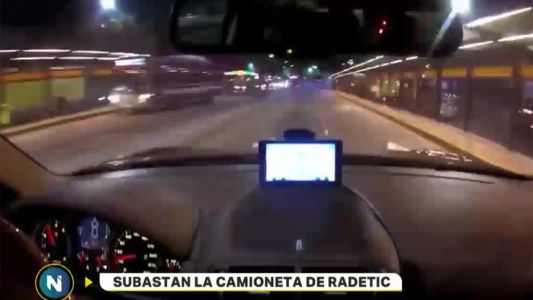 Subastan la camioneta de Radetic