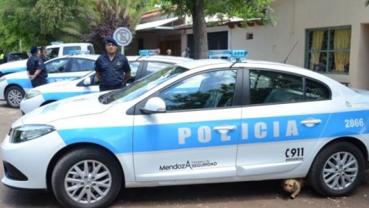 Detuvieron a una policía que estaba ebria adentro de su patrullero