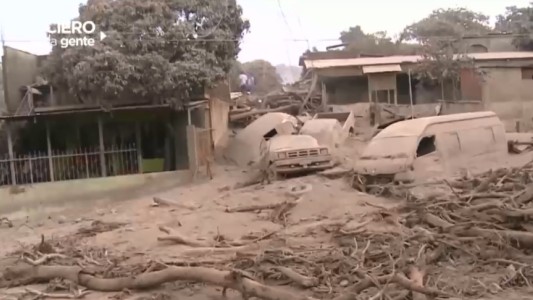 Ascienden a 70 los muertos y 3300 los evacuados por la erupción del volcán de Fuego