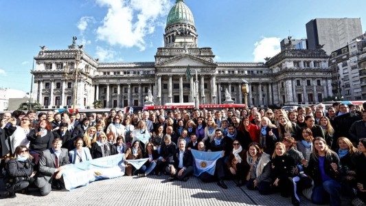 El whatsapp de Michetti para convocar a los funcionarios del PRO a una foto contra el aborto